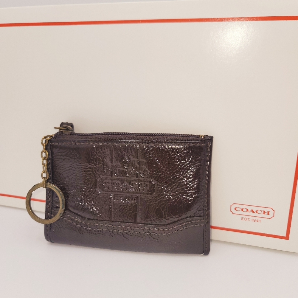 COACH Slim Burgundy Patent Leather Top Zip Closure Card Case Holder w Key Ring 